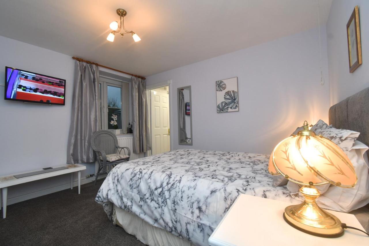 The Old Board School Guest House St Clears Buitenkant foto
