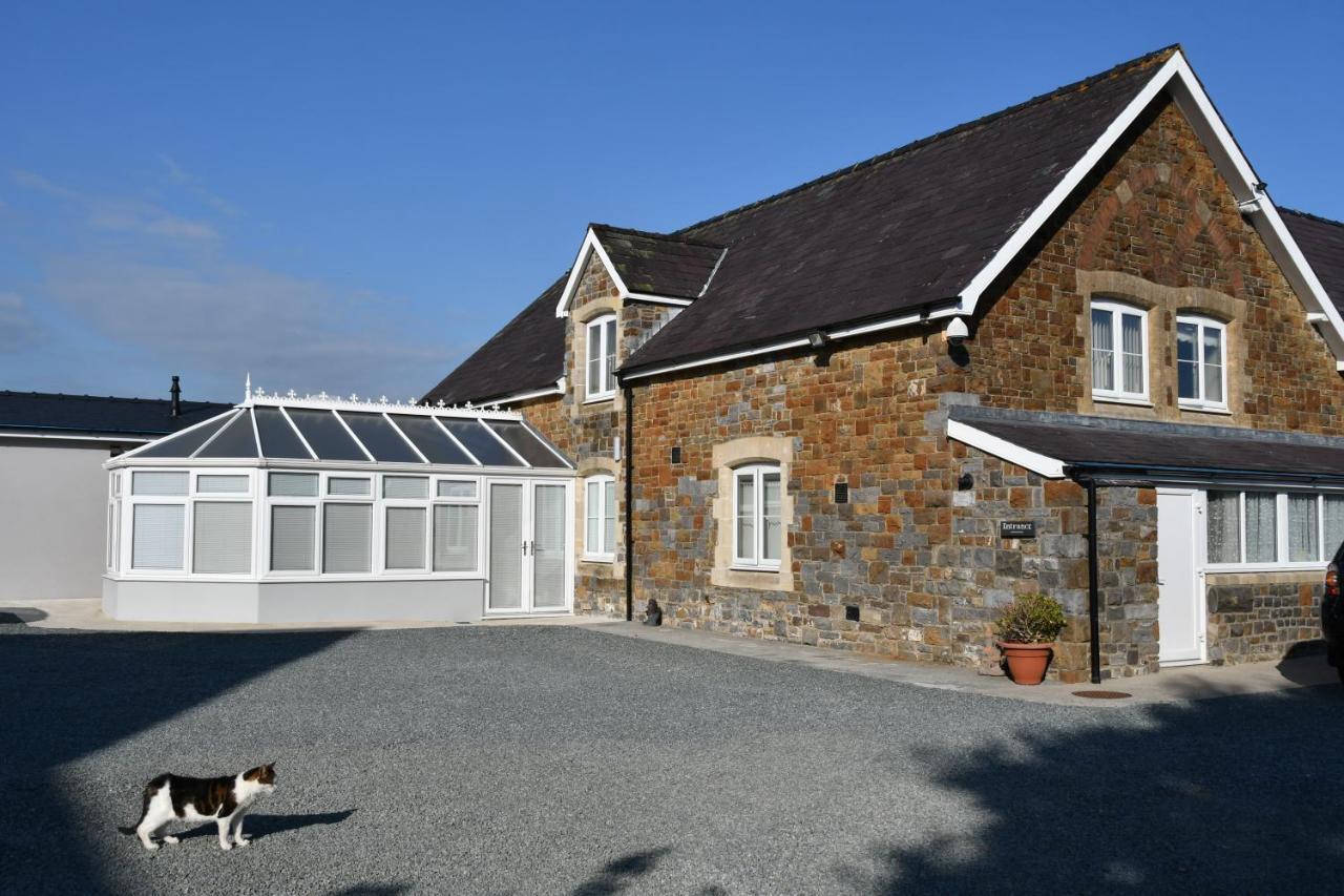 The Old Board School Guest House St Clears Buitenkant foto